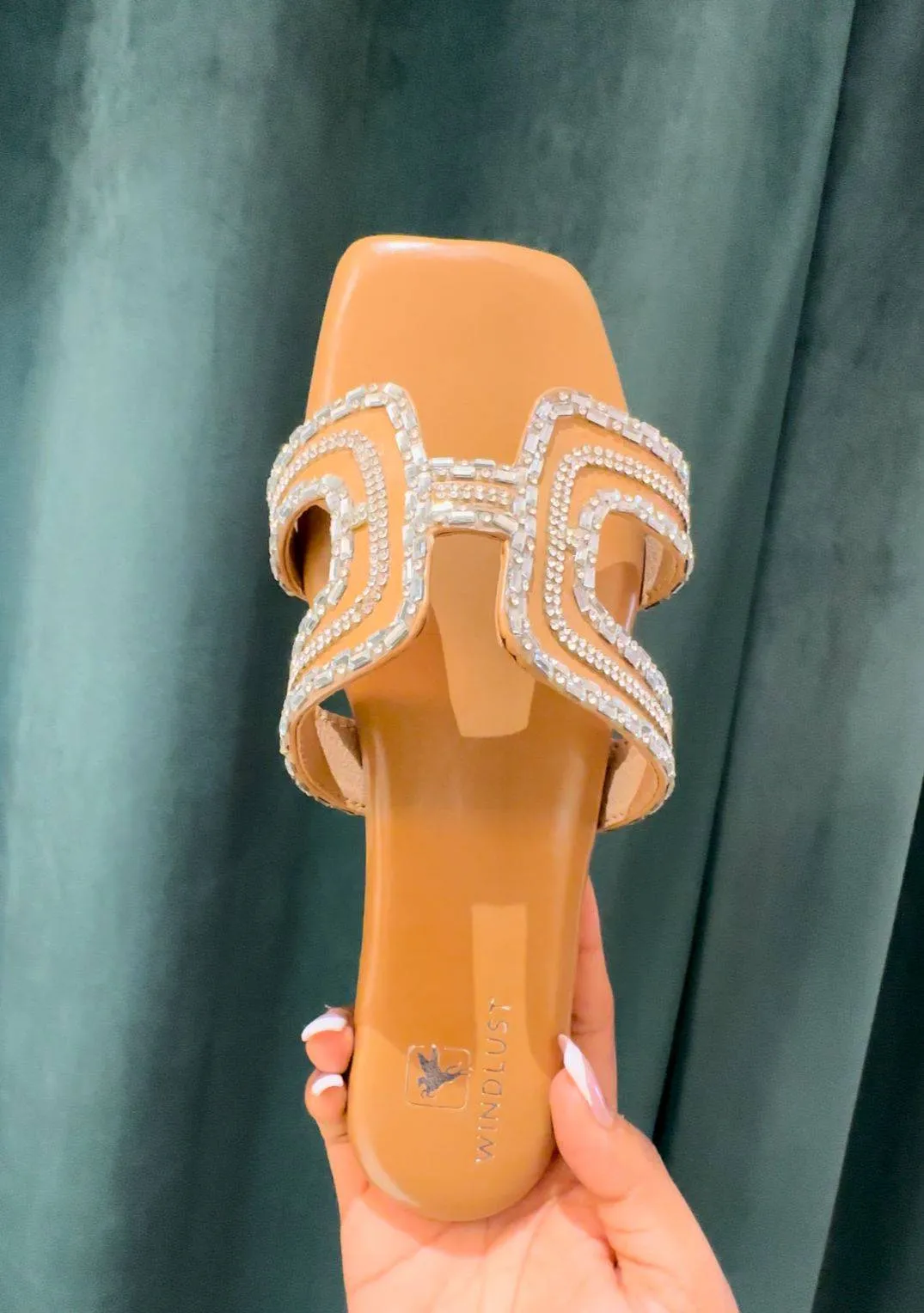 4-Way Cut Flats - Beige